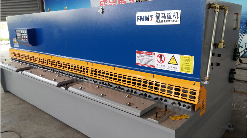 2016款擺式(shì)剪闆機(ji)QC12Y-4×4000