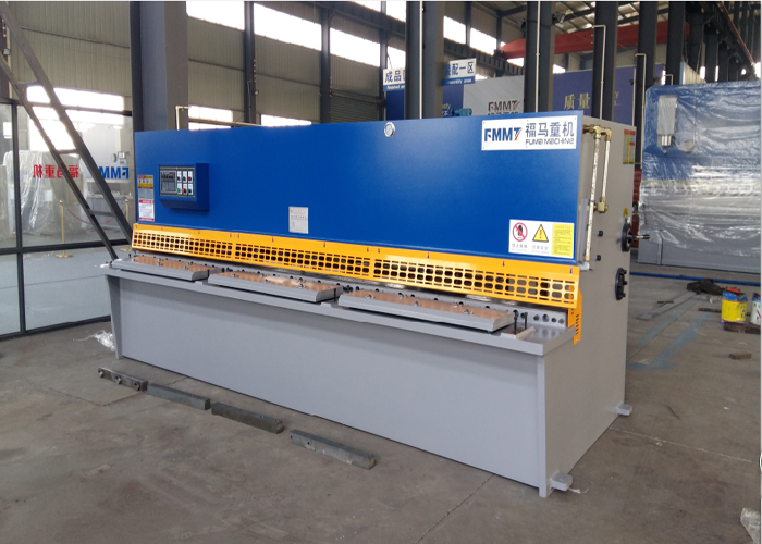 2016款擺式(shì)剪闆機(jī)QC12Y-8*4000