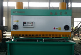 QC11Y-30×2500液壓(yā)閘式剪(jian)闆機