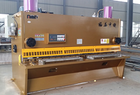QC11Y-30×2500液壓(yā)閘式剪(jiǎn)闆機