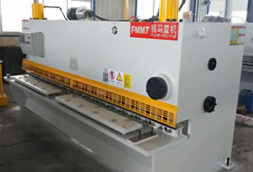 QC11K-4x3200數控(kong)閘式剪闆機